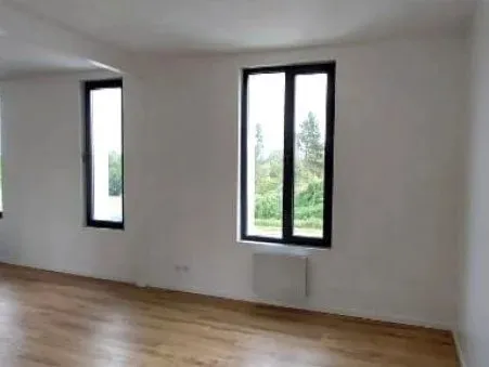 52000 CHAUMONT UN ENTREPOT, UN LOCAL COMMERCIAL AVEC UN STUDIO ET 2 APPARTEMENTS