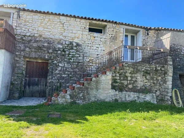 T2 récent avec cave 25 m2 en campagne