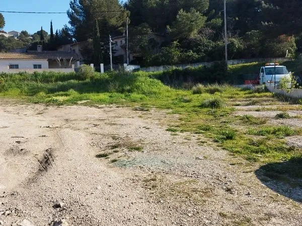 Vend Terrain ensues la redonne
