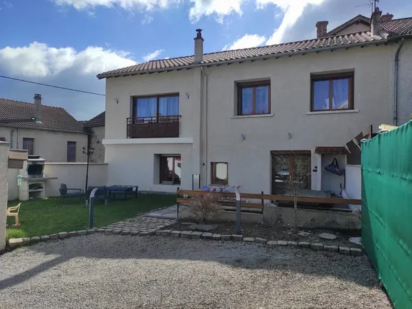 Maison de village avec terrain