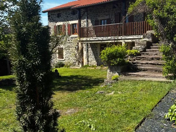 MAISON DE CARACTÈRE EN PIERRE - 149 m² - TERRASSE, JARDIN, VUE DÉGAGÉE- CHAUDIERE GRANULÉS BOIS