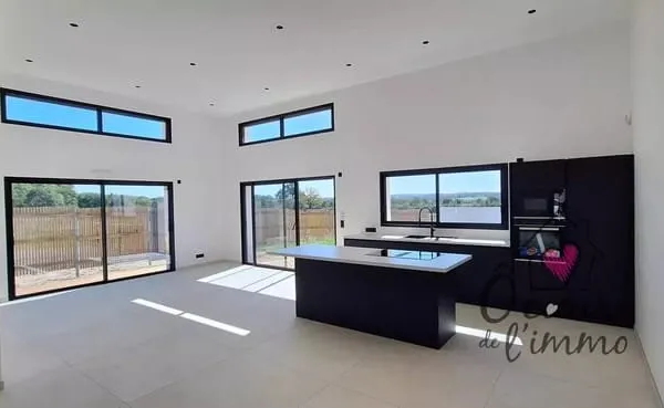 Nouveau : Plain pied 4 chambres :144m2 + garage
