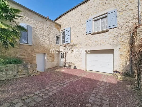 MAISON FAMILIALE EN PIERRES 4 CHAMBRES - 146 m²