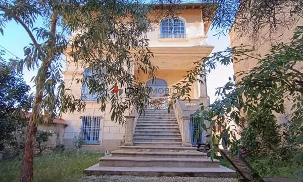 ILLE SUR TET - MAISON DE MAITRE - 500 M² HABITABLES