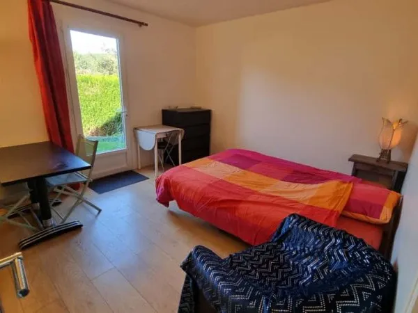 Loue chambre meublée indépendante dans maison - 24m²