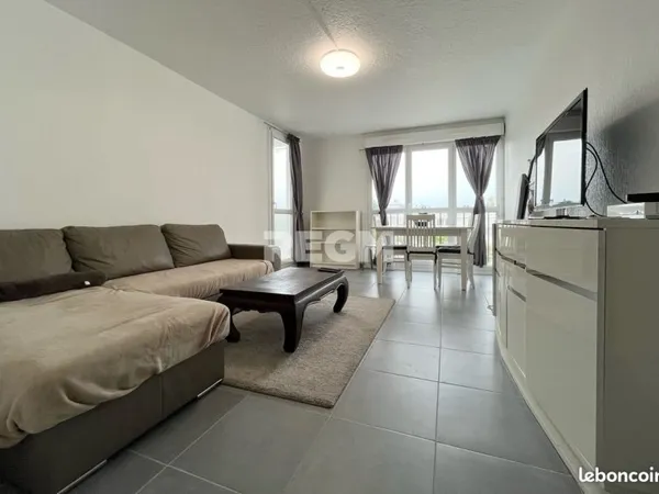Appartement 1 pièce 67 m²