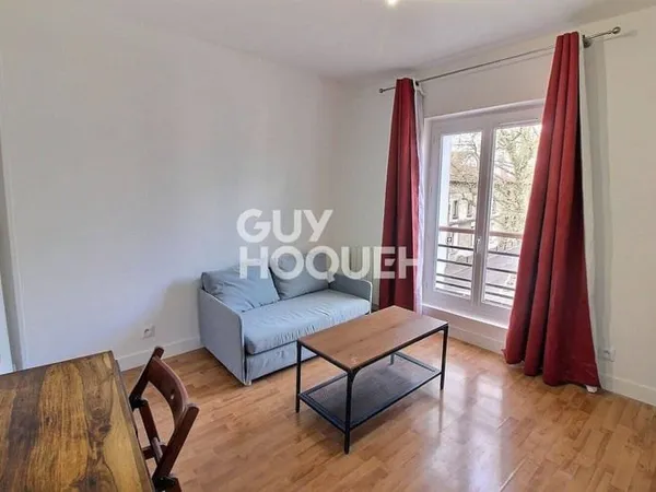 Studio 1 pièce 14 m²