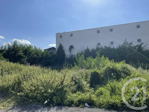 Terrain 628 m²