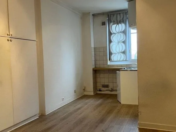 Studio 1 pièce 16 m²