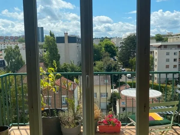 Vente d'un magnifique appartement 4 pièces très lumineux, sans vis-à-vis, avec balcon et une très be