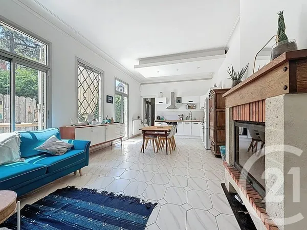 Maison 5 pièces 151 m²
