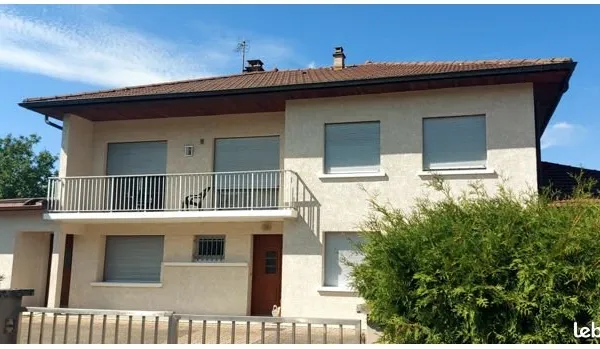 Location Appartement Montréal-La-Cluse