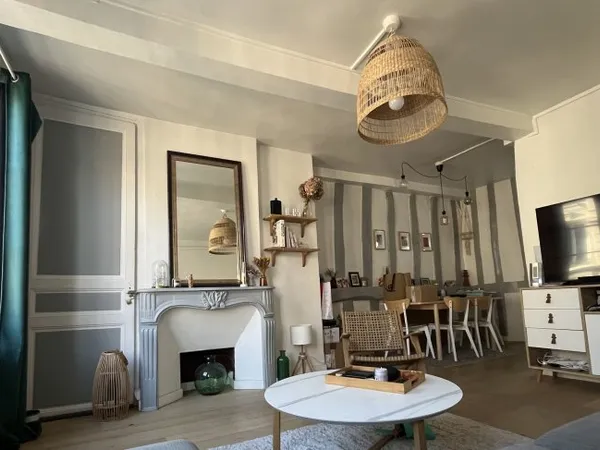 Loue chambre en colocation meublée