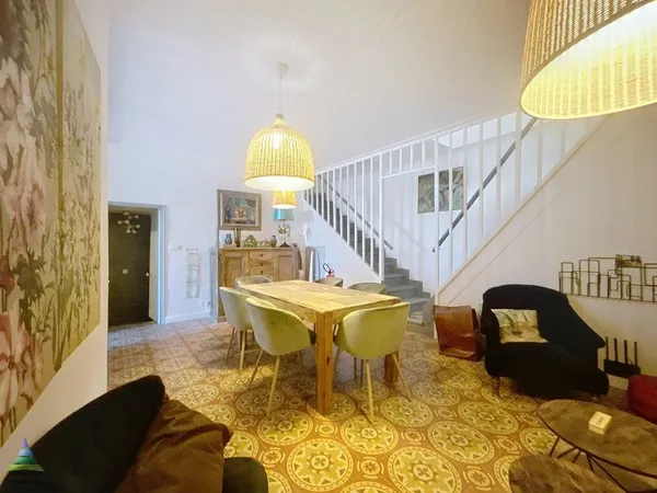 Maison de village 9 pièces 200 m²