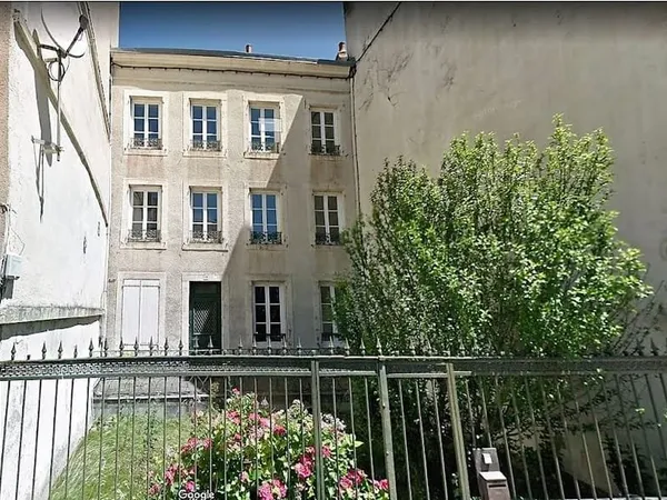 Maison 2 pièces 200 m²