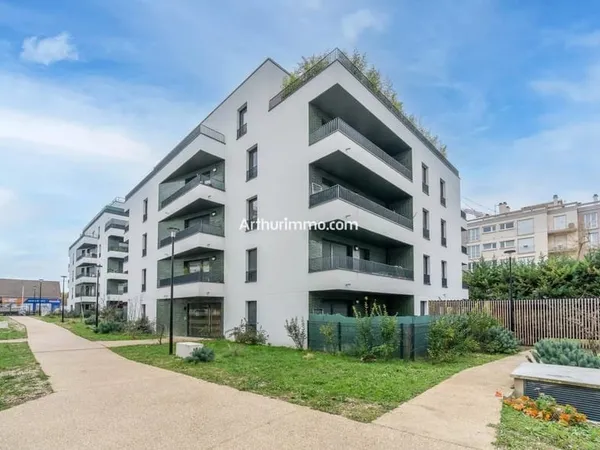 Appartement 4p - Terrasse - 2 parkings proche Gare