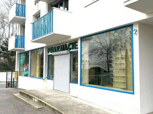 Fonds de commerce 96 m² PIERRE BENITE