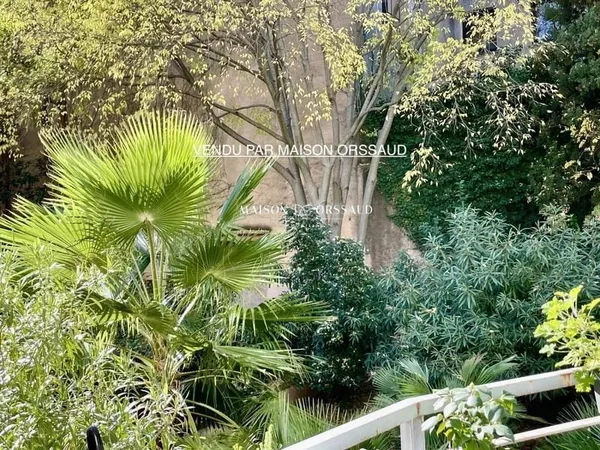 APPARTEMENT D'EXCEPTION AVEC GARAGE - MONTPELLIER CENTRE HISTORIQUE