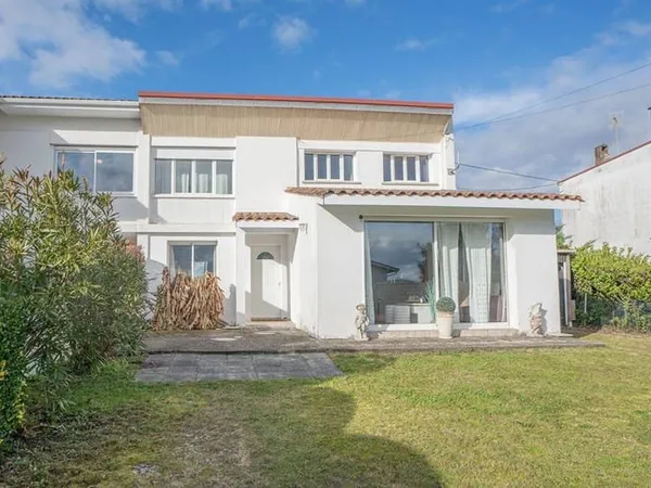 Maison 7 pièces 142 m²