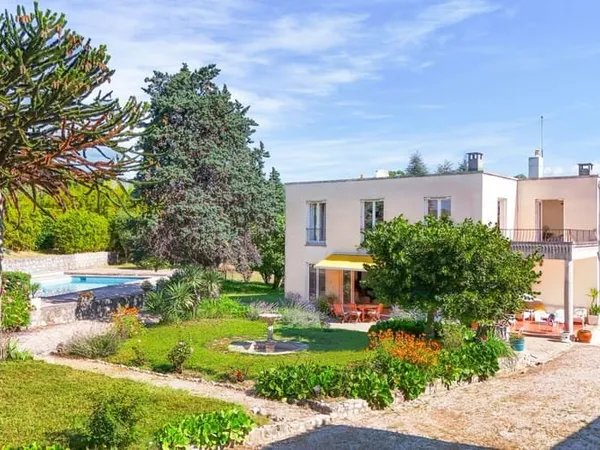 Maison 9 pièces 191 m²