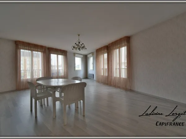Appartement à vendre 5 pièces CHATEAU-THIERRY (02) Centre ville - 103m2 - 3 chambres - 1 place de pa