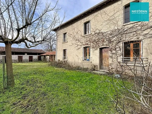 A SAINT PAUL D'UZORE 42600 - Maison 123 m² à rénover - Terrain 4300 m²