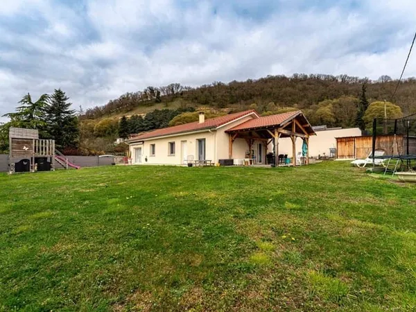 Maison de plain-pied 5 pièces 118 m²