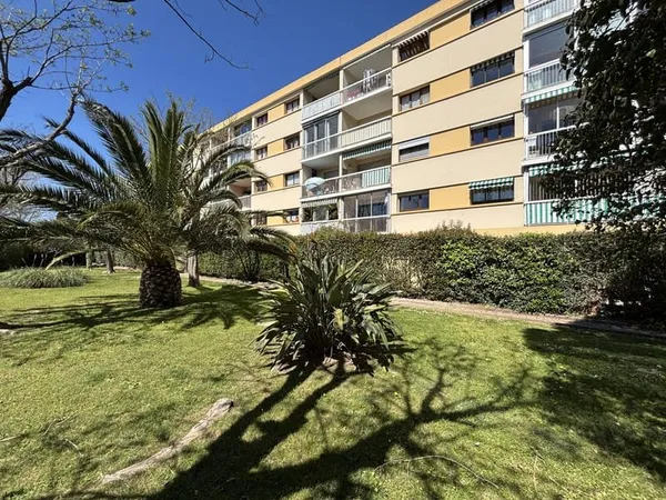 Appartement T1 de 21.82 m2 avec jardin privatif