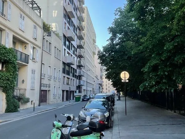 Appartement T3 Paris 14eme balcon vue Parc