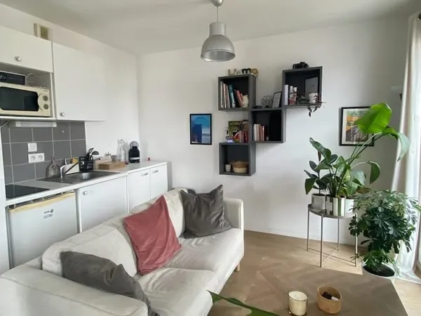 Studio lumineux à Nantes : un investissement stratégique sur l'Île de Nantes !