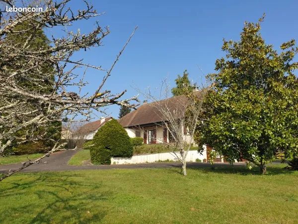 Maison de plain-pied 3 chambres, grand jardin