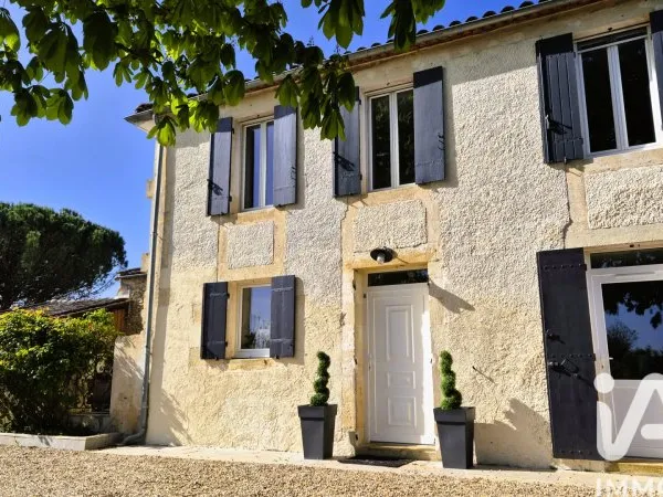 Maison 7 pièces 252 m²