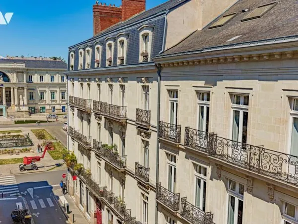 Appartement 6 pièces 230 m²