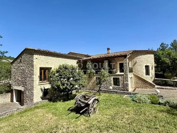 À vendre à Goult