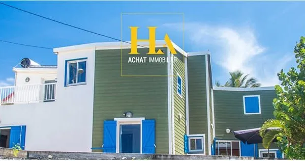 Villa 5 pièces de 145m² TERRE SAINTE - Quartier Lagon