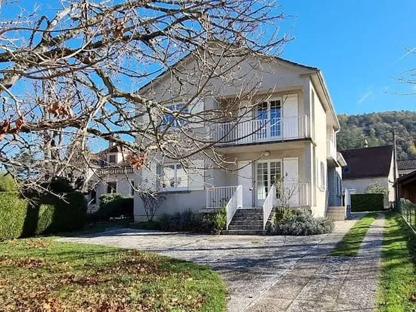 Maison 7 pièces 168 m²