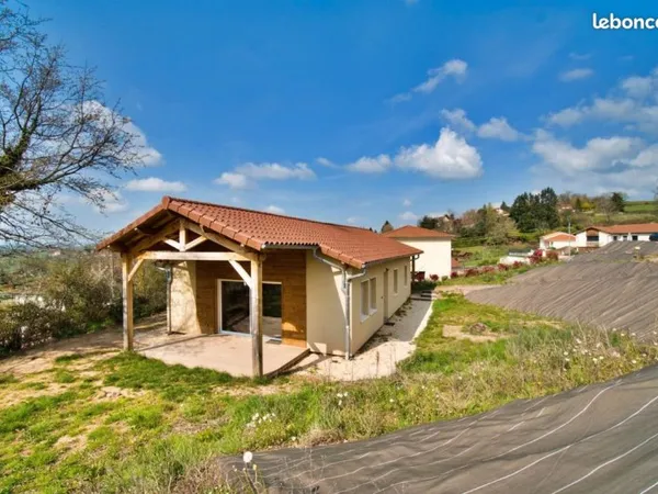 Location maison individuelle à St Igny de roche