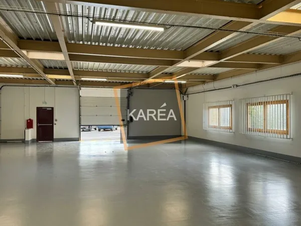Local d'activité 429 m²