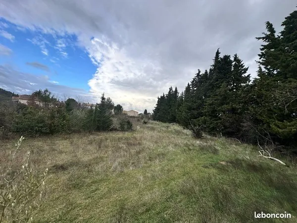 Vend terrain à bâtir