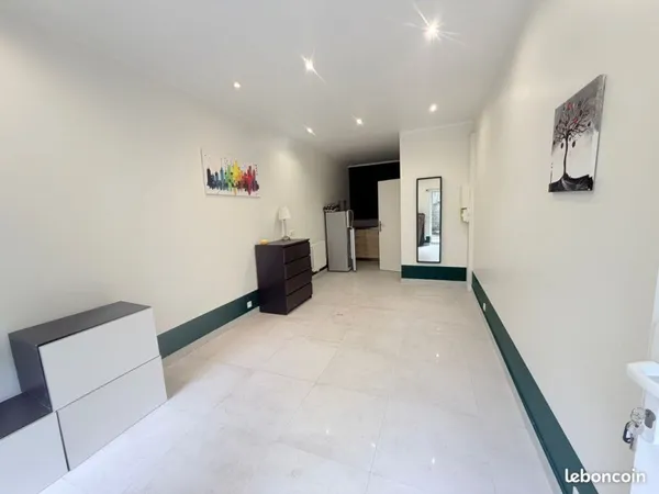 Studio 1 pièce 24 m²