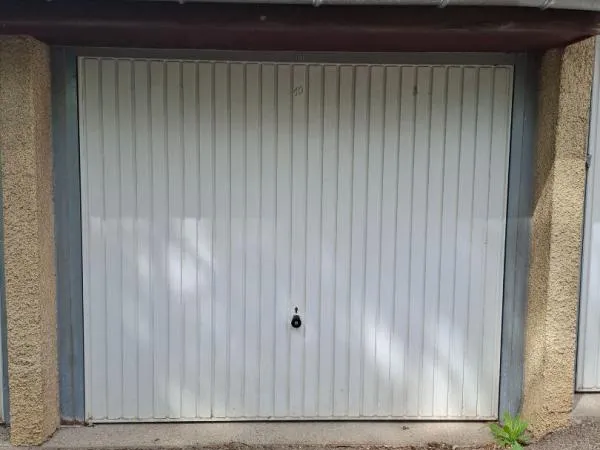 GARAGE BOXE FERME SAINT CYR AU MONT D'OR