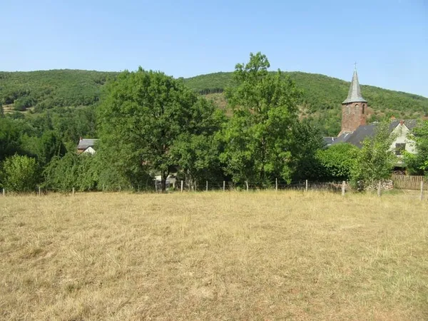 Terrain 1015 m²