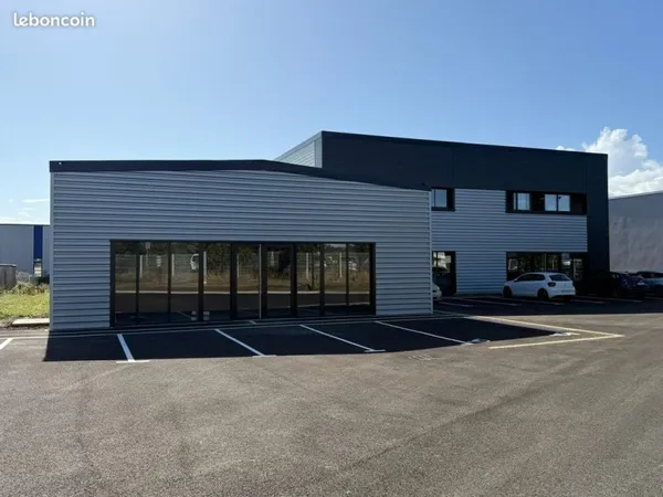 Local commercial 578 m² Agen