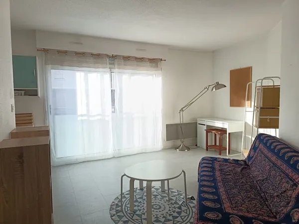 EXCLUSIVITE - GRAND STUDIO - 24.70 m² - REZ DE CHAUSSEE