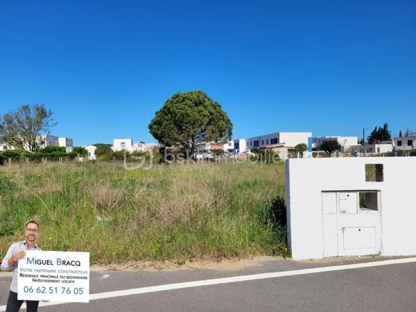 Terrain 791 m²
