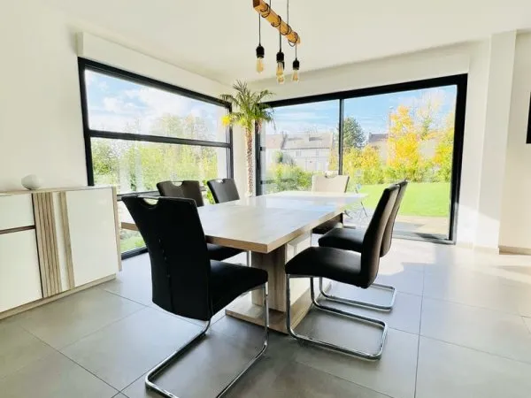 Maison 4 pièces 156 m²