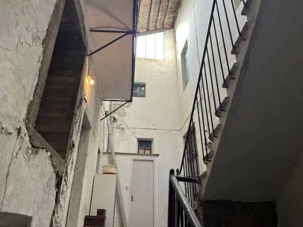Immeuble 350m2 à rénover Centre Ganges