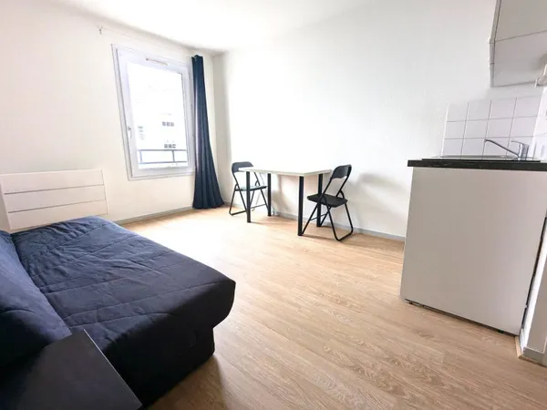 Loue studio meublé