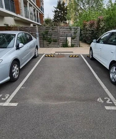 Place de stationnement louée 45