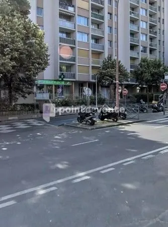 Commerce autos/motos 180 m²